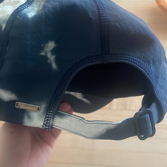 Lululemon Baller hat - Picture 2 of 4